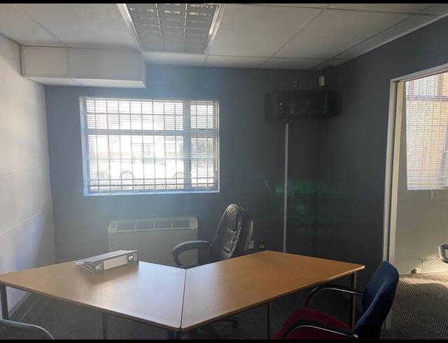 BUSINESS PROPERTY TO RENT IN NEWTON PARK